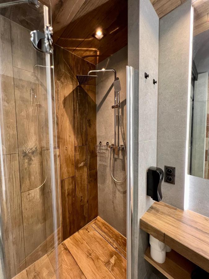 Loft Klonowa - Apartament Z Garazem Кельце Екстер'єр фото