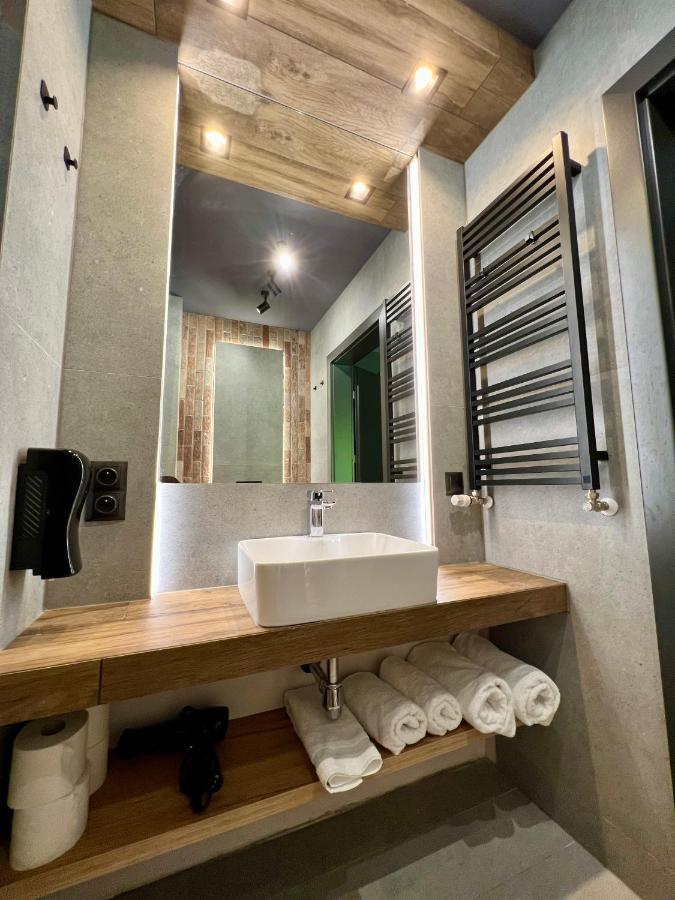 Loft Klonowa - Apartament Z Garazem Кельце Екстер'єр фото